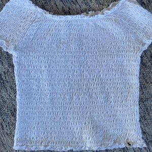 Girls super cute white ribbed shirt!